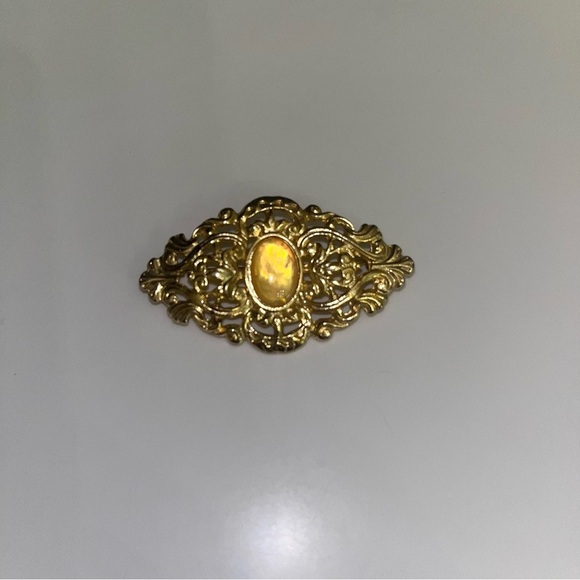 Elegant Gold Brooch/b1083 - Picture 1 of 1